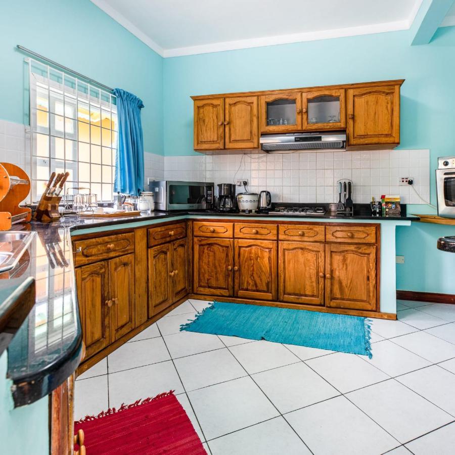 Beau Vallon Residence Bagian luar foto